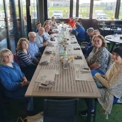 Bénévoles du groupe Busard au restaurant